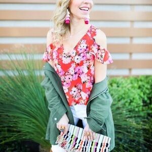 CAbi Sleeveless Blouse Peek-a-Boo Shoulder Floral Lined Top